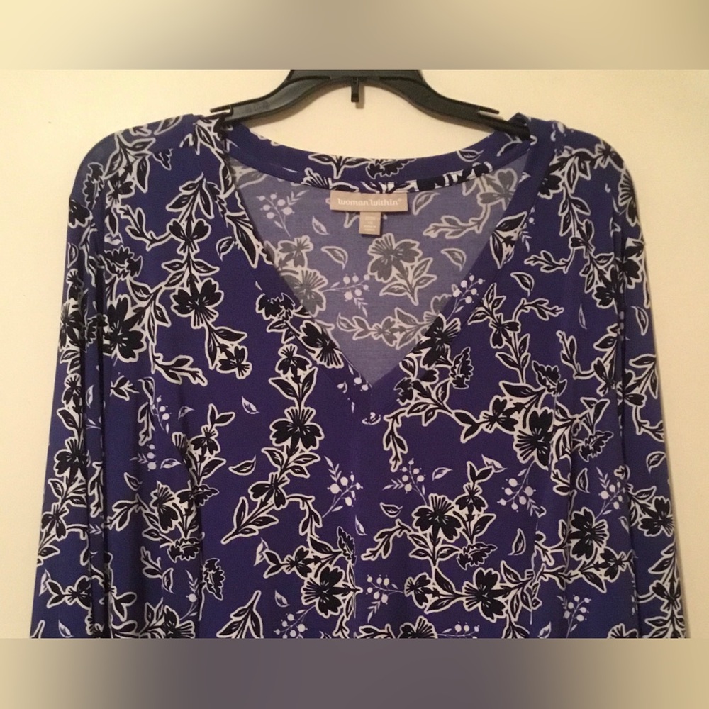 NEW! Woman Within blue floral maxi dress. Plus Size 1X.
Make an offer!
